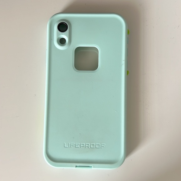 Lifeproof case - Picture 2 of 3